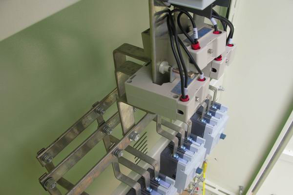 涞水配电柜-应急照明配电柜使用对工作人员的具